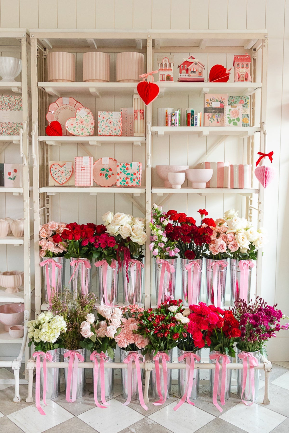 Romantic Valentine’s bouquet with pink flowers and soft floral details