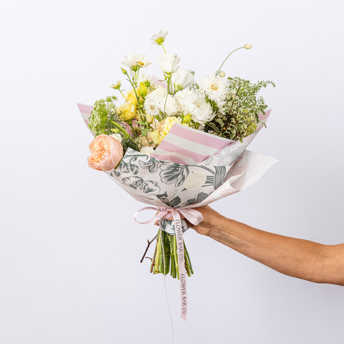 PETITE HAND TIED BOUQUET