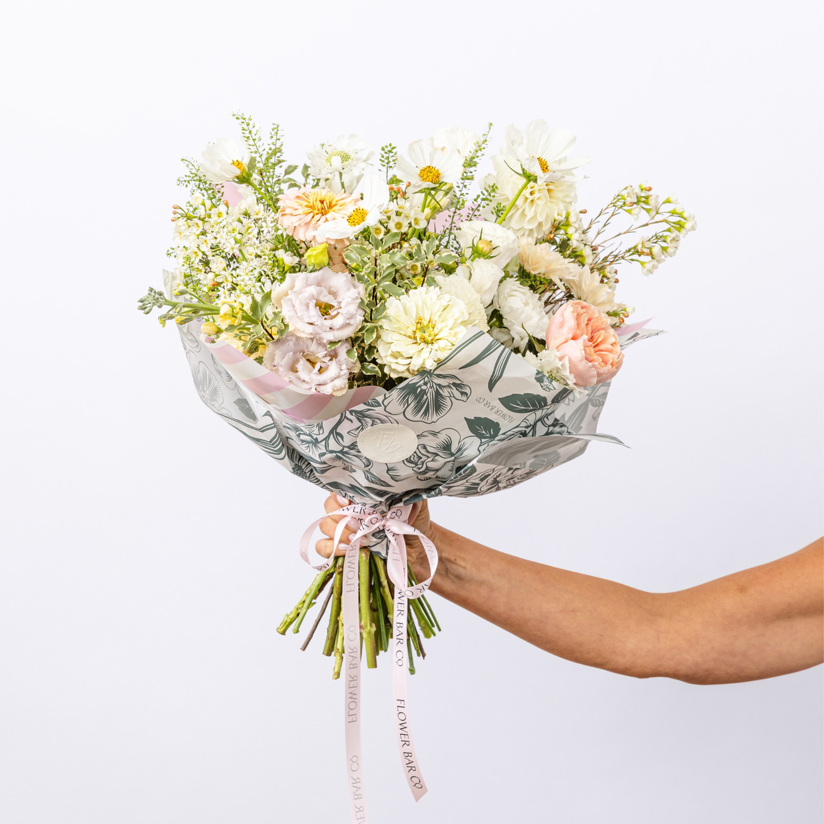 PREMIUM HAND TIED BOUQUET