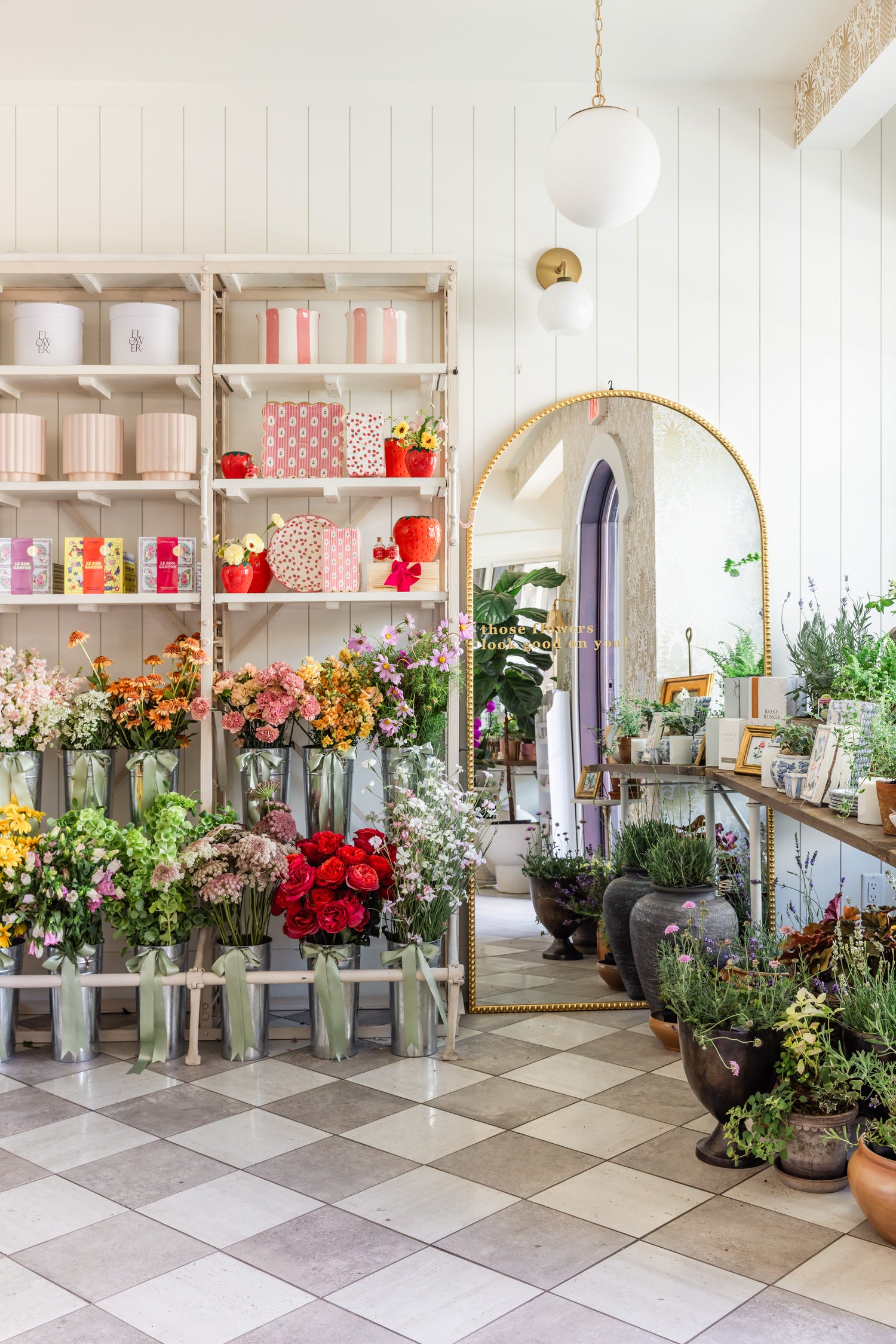 Flower Bar Co Utah Flower shop you pick single stem flower bar with buckets overflowing with fresh colorful flowers and plants