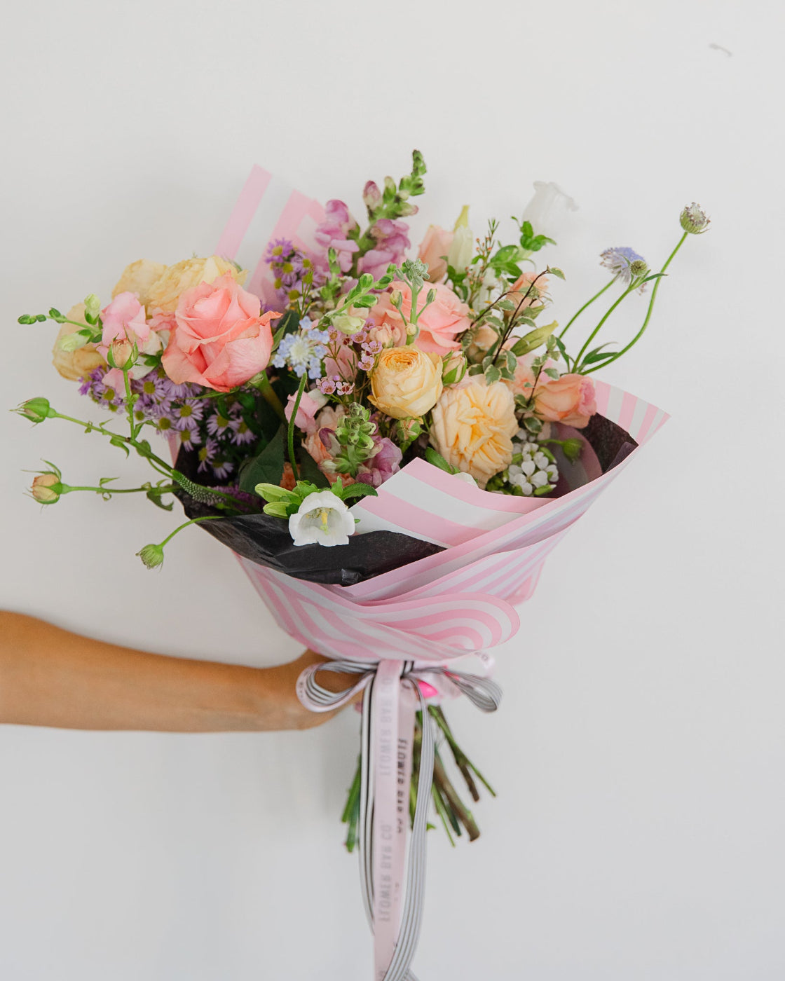 premium hand tie bouquet